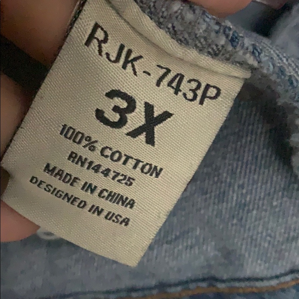 Distressed jean jacket - Picture 3 of 4